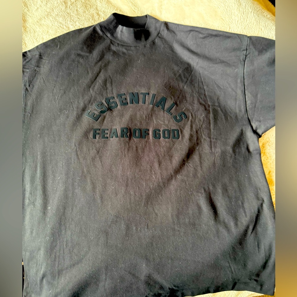 Essentials fear of god mock neck tshirt